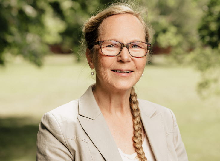 Porträttfoto av Astrid Linder.